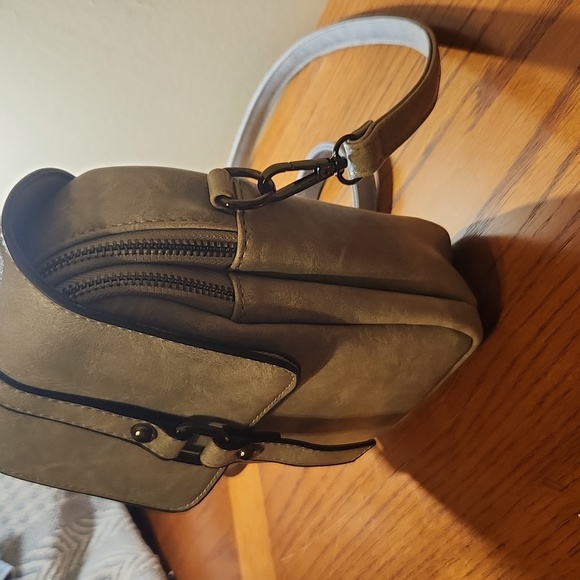 Grey crossbody bag - Picture 4 of 9